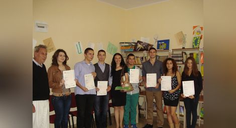 Седем гимназисти от Дойче шуле получиха сертификати от Кембридж