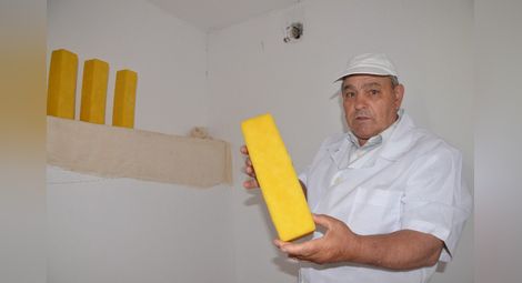 Мандра в Бъзън първа в областта прави сирене и кашкавал от собствено мляко