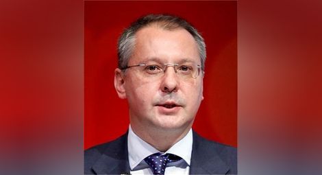 Станишев: Няма да се откажа от евродепутатското си място