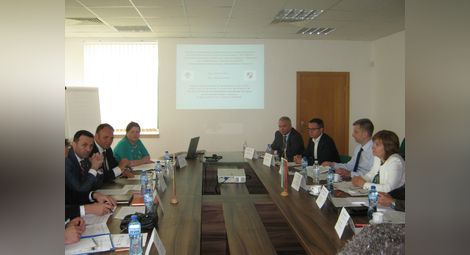 Български и румънски данъчни се срещнаха в Русе
