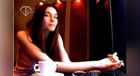 23-годишна моделка си купи кафене за 1,76 милиона лева