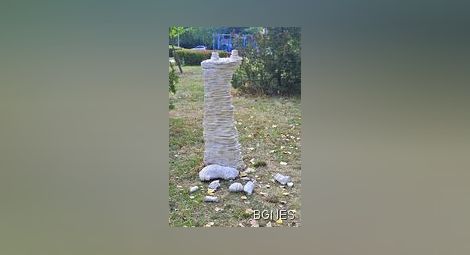 Вандали унищожиха скулптура в Разград