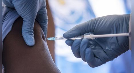 Икономическа полиция проверява смъртните случаи на ваксинирани