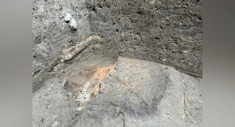 Домашно ритуално огнище откриха археолозите на Сексагинта Приста.				     Снимка: РИМ Русе