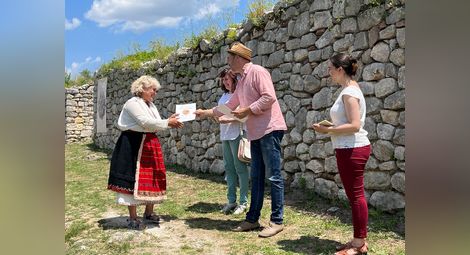 Домакините от Червен спечелиха първия Фестивал на обредните хлябове