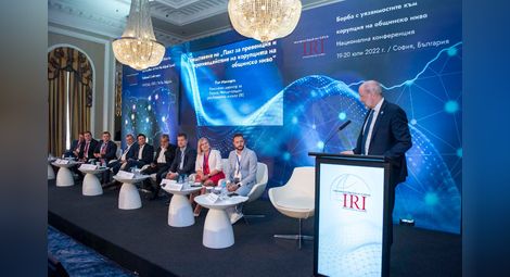 Кметът на Русе Пенчо Милков подписа пакт за противодействие на корупцията