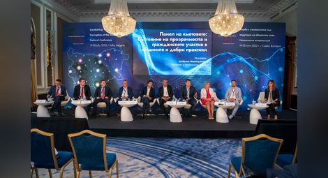 Кметът на Русе Пенчо Милков подписа пакт за противодействие на корупцията