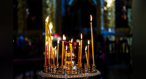 Църквата почита Св. първомъченица и равноапостолна Текла