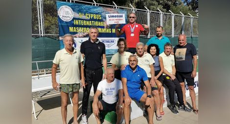 13 ветерани от „Ирис“ с 28 медала от турнир в Кипър
