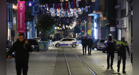 Записи от камери показват как е била поставена бомбата в Истанбул