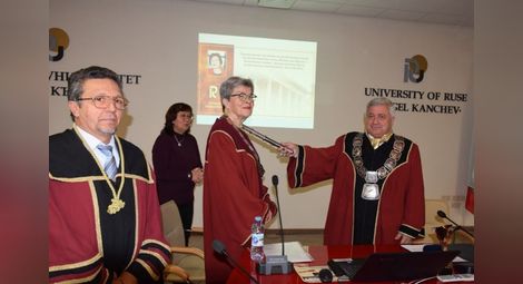 Световен авторитет в ерготерапията стана Доктор хонорис кауза на Русенския университет