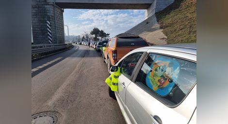 Протестът на Дунав мост: Пет километра се изминават за час и половина, всеки ден сме в задръстване