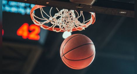 Баскетболистите се наложиха над „Чавдар“ в мач с 14 смени на водача
