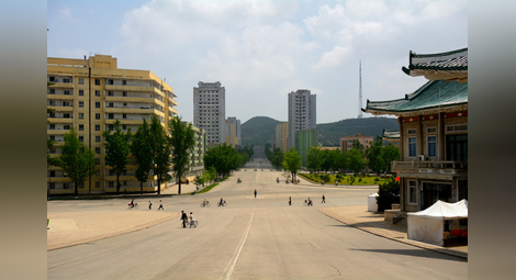 Двете характеристики на севернокорейската икономика: Какво пише в Конституцията на една от най-затворените нации в света?
