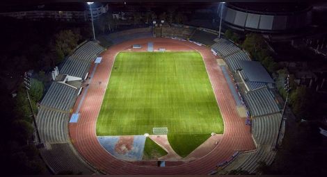 Осветлението на Градския стадион ще стои още в тъмата на „Тарктур“
