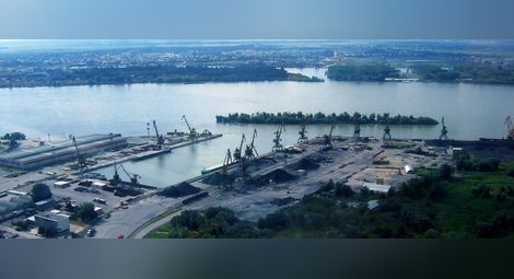 Компания от Абу Даби проучва инвестиция в русенски пристанища