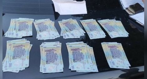 Ветовски „телефонисти“ задържани с измъкнати от възрастна румънка пари уж за лечение на близък
