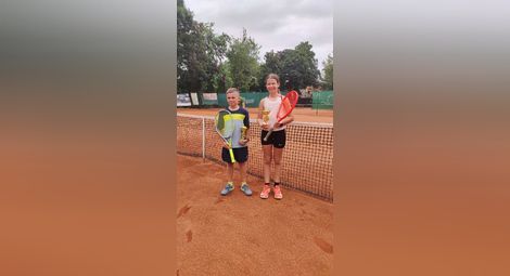 Призови места за русенския тенис на кортовете в Плевен