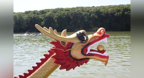 Първите драконови лодки от Ичун вече са в язовира в Лесопарка