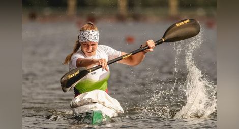 Александра Гришина с два старта на световното по кану-каяк