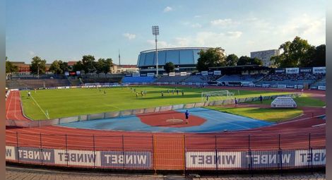 „Дунав“ поиска мачът с „Левски“ да е на осветление от 18 часа