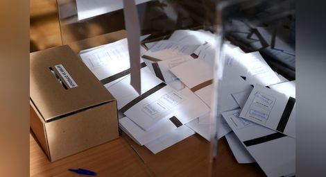 Равносметка: ПП-ДБ и „Възраждане“ губят над 2/3 от гласовете от парламентарните избори, БСП добавя 52%