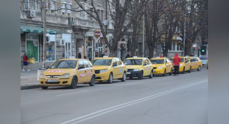 Едва 200 таксита регистрирани за работа в Русе през 2024 година