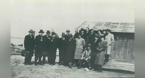 Снимка учредителите от Русе на първият Яхтклуб в Русе на 3 март 1931 г.