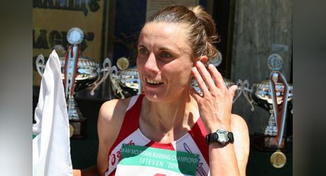 52-годишната Милка Михайлова продължава да тича наравно с младите лекоатлетки