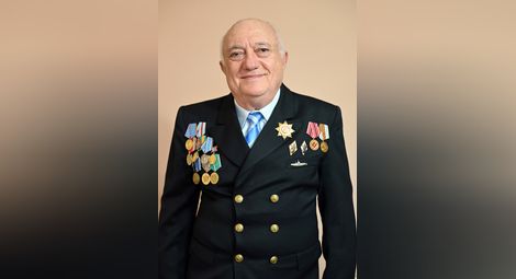Капитан I ранг о.р. професор д.пс.н. инж. Илия Петров Пеев