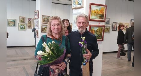 Ралица Кирилова и Цветан Симеонов канят ценителите на изкуството да споделят техните вълшебни светове.  Снимка: „Утро“
