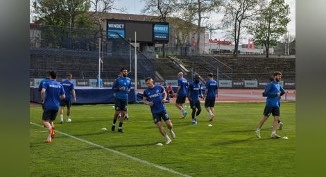 „Дунав“ на лагер с тренировка в Дупница преди мача с „Марек“