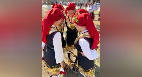 Русенският фолклорен танцов клуб "Родолюбец" ще участва в грандиозния спектакъл "Шуменската гара"