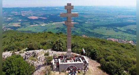 &bdquo;За честта на българския народ ще отнеса истината на небето&ldquo;. Догадките около гибелта на Ботев остават