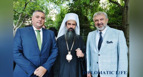 Областният управител на Русе Драгомир Драганов към патриарх Даниил: Нека се смирим и да загърбим егото си в злободневието