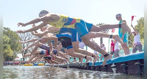 Турнир по триатлон в два дни на езерото в Николово