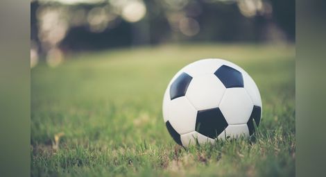 Баща срещу син в мач от Четвърта лига