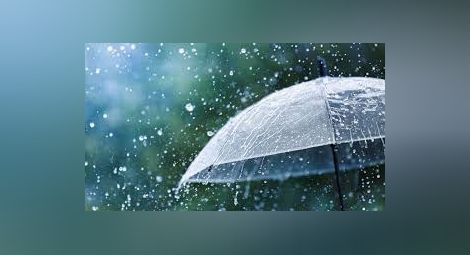 Проливният дъжд доведе до прекъсване на електрозахранването  в няколко селища в Русенско, на повечето места то вече е възстановено
