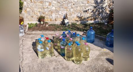 Митничари и данъчни иззеха над 2 тона нелегален алкохол