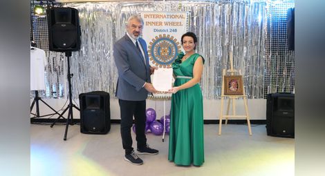 Инър Уийл Клуб Русе &ndash; Дунав събира средства за изографисването  на купола на храма в село Червен