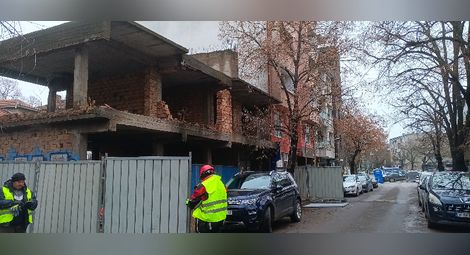 Строеж затваря временно участък от улица "Добри Немиров" в Русе
