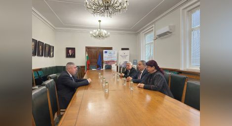 Университетът подписа споразумение за изграждане на Научноизследователски център с Индустриалния технологичен парк в Свищов