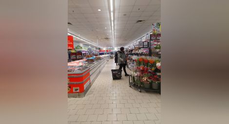 Бойкотът на веригите в Русе - потокът от купувачи намаля, но не секна