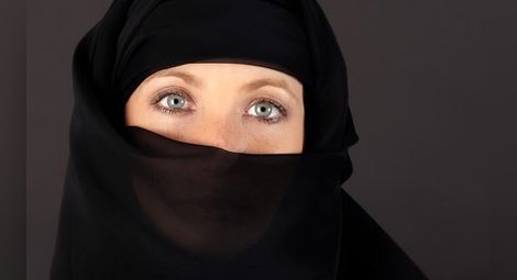 Турция разрешава носенето на хиджаб в държавни учреждения