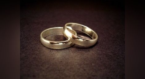 Шок в Казахстан: Младоженци се самоубиха заради отложена сватба