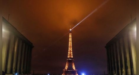 Пожар в центъра на Париж - 7 жертви и 27 ранени, включително пожарникари