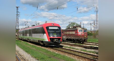 Нападнаха началник-влак по линията Бургас-София заради фалшива бомба