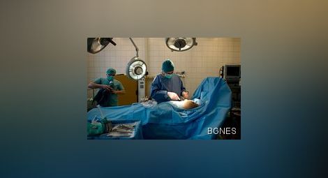 Хирурзи от САЩ оперираха сърце на неродено бебе 