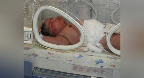 Бебе рекордьор се роди в Сливен