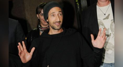 Хванаха Ейдриън Броуди на градус